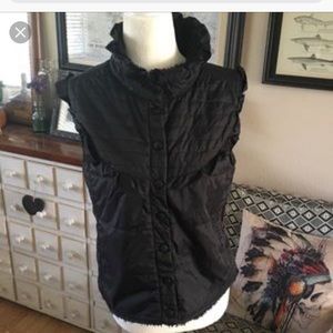 ISO Matix ruffled vest